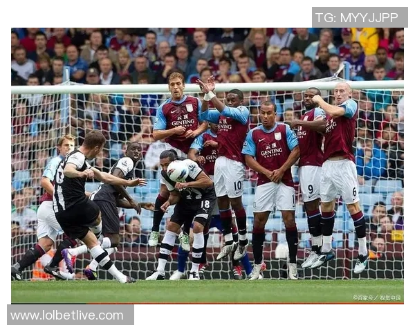 足总杯曼城狂胜那不勒斯五球大捷帽子戏法点燃全场激情