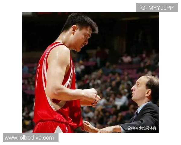 姚明屠龙之夜：见证中国篮球巨星的辉煌时刻与传奇故事