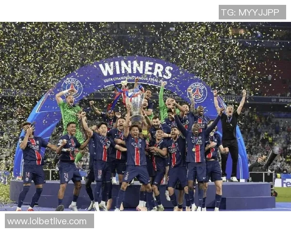 意甲激战尤文图斯与巴黎圣日耳曼战成平局精彩瞬间回顾与赛后分析