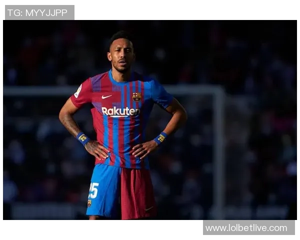 欧联杯阿森纳小胜巴萨全场沸腾转会传闻再起