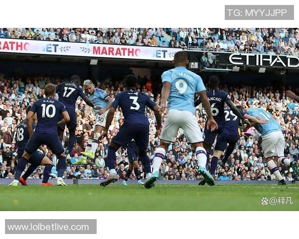 德甲激战曼城险胜多特蒙德点球争议引发全场热议