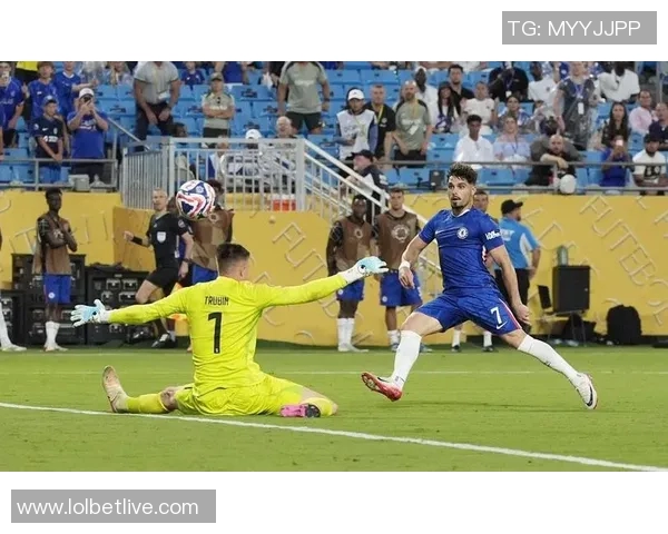 波尔图大胜本菲卡五球狂潮引发全场震惊历史冷门再现 波尔图大胜本菲卡五球狂潮引发全场震惊历史冷门再现