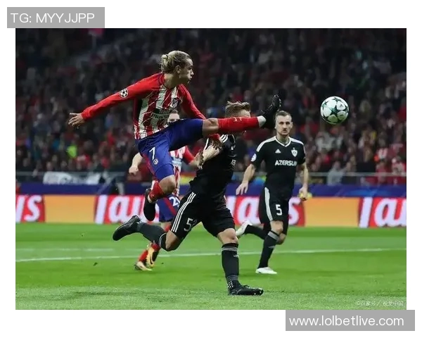 世界杯激战巴萨险胜利物浦点球争议引发全场狂欢 世界杯激战巴萨险胜利物浦点球争议引发全场狂欢