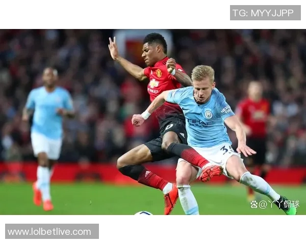 德甲焦点战曼市德比平局红牌争议引发全场热议 德甲焦点战曼市德比平局红牌争议引发全场热议