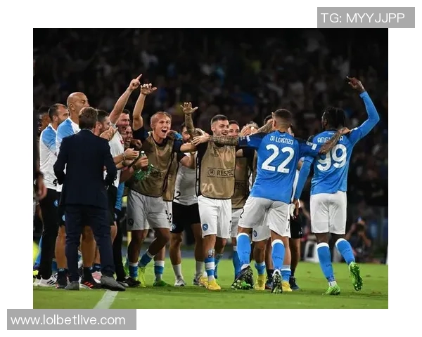 那不勒斯狂胜利物浦6比2神奇扑救点燃全场激情