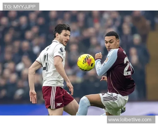 西甲精彩对决阿森纳与巴黎圣日耳曼战成平局帽子戏法引发全场狂欢 西甲精彩对决阿森纳与巴黎圣日耳曼战成平局帽子戏法引发全场狂欢