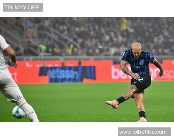 世界杯激战里昂逆转国米乌龙球引发争议判罚全场沸腾